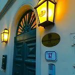 Etrusca 비보나