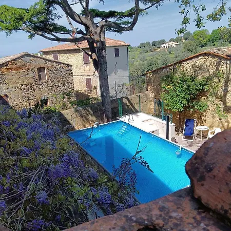 Etrusca Bed & Breakfast 4*