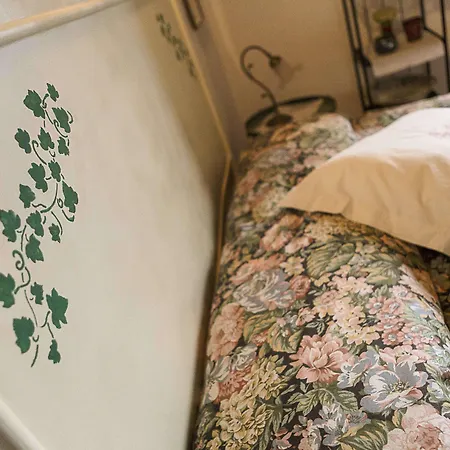 Etrusca Bed & Breakfast 4*