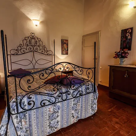 Etrusca Bed & Breakfast