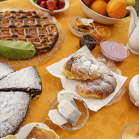 Etrusca Bed & Breakfast 4*